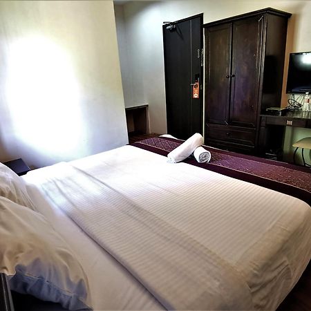 Hotel 8 Boutique By The Sea Tanjung Tokong Zewnętrze zdjęcie