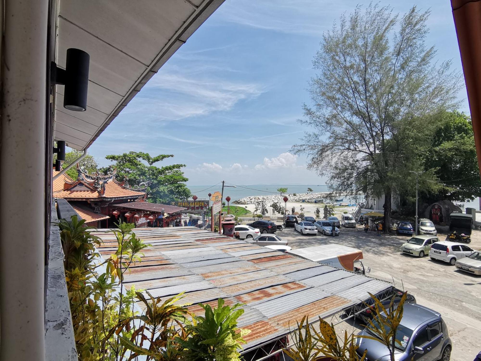 Hotel 8 Boutique By The Sea Tanjung Tokong Zewnętrze zdjęcie